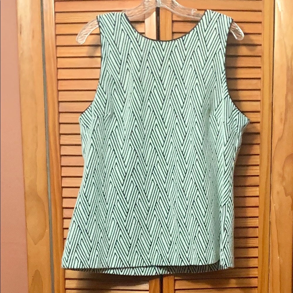 Banana Republic sleeveless top, s. XL